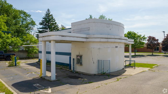 White Castle Restaurant - Photo From Real Estate Listing